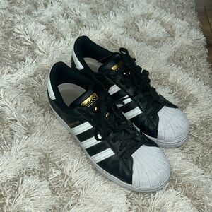 Adidas superstar